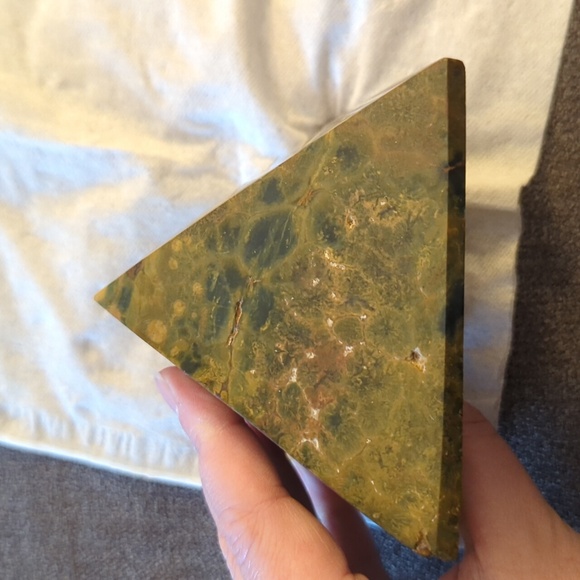 OJ pyramid crystal - Picture 3 of 4